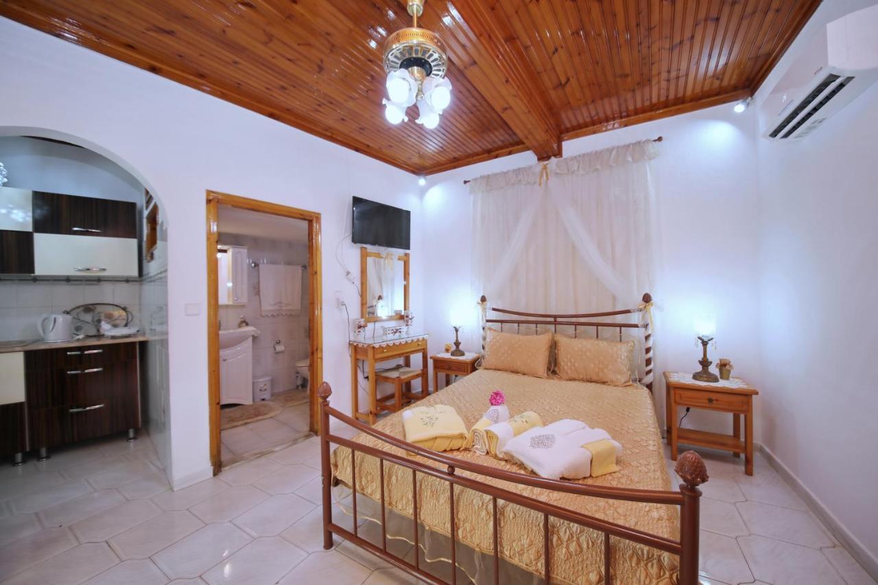 Vasia'S Small Villa Skopelos Exterior foto