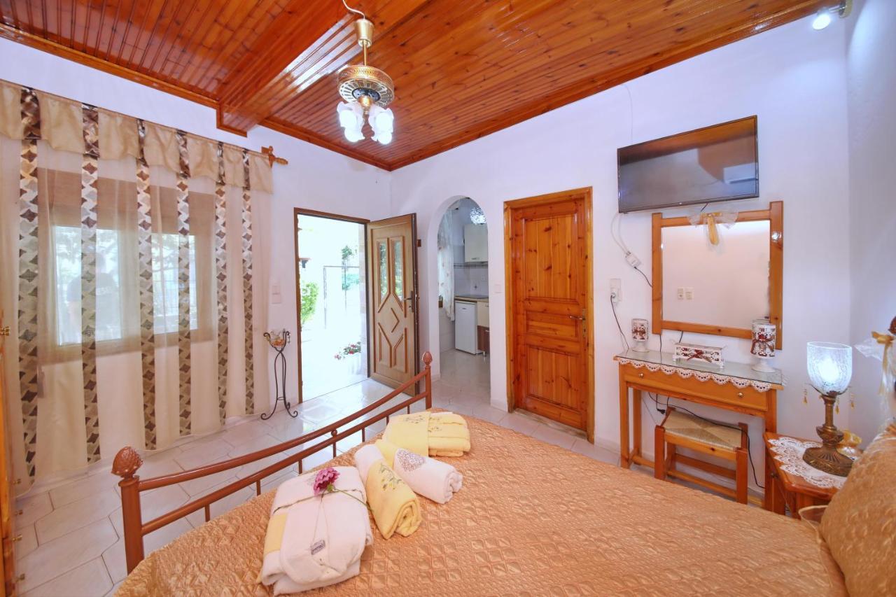 Vasia'S Small Villa Skopelos Exterior foto
