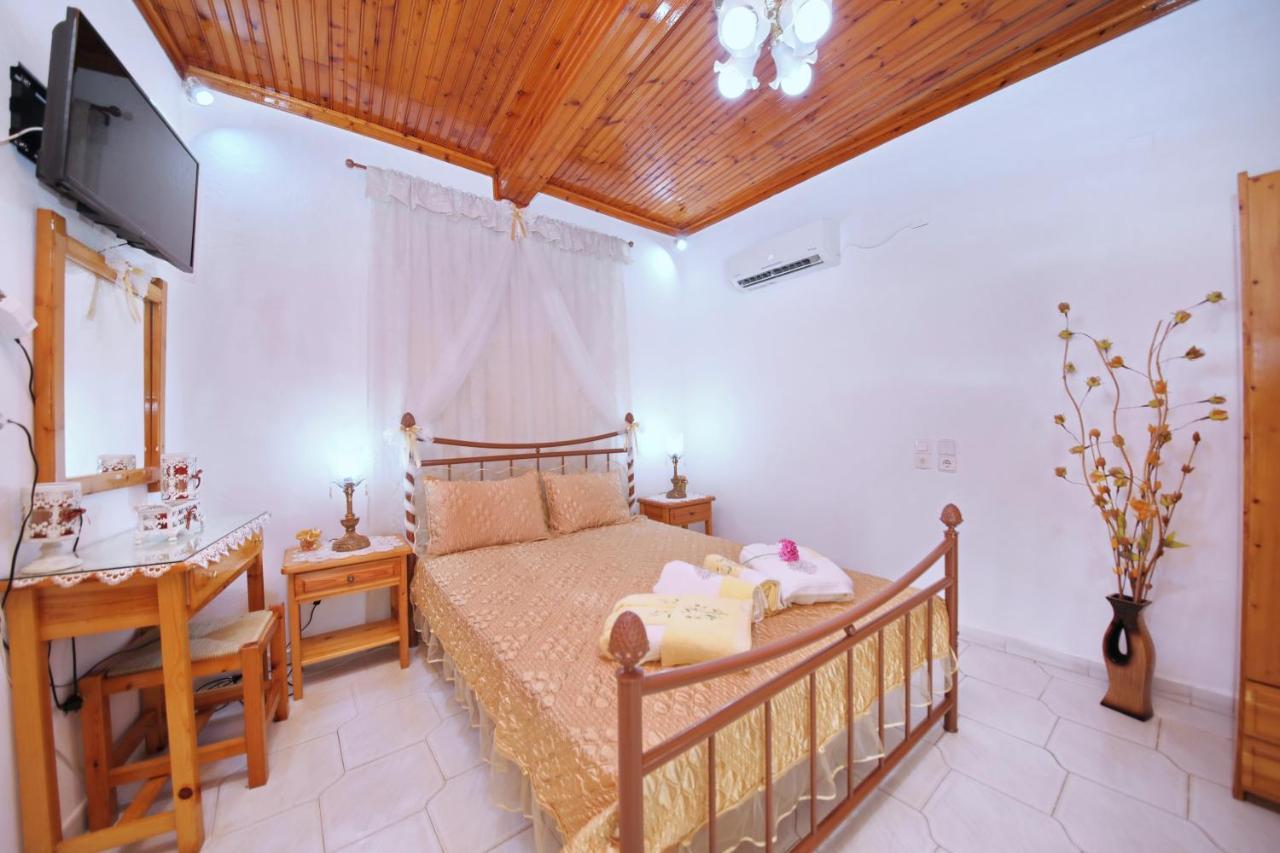 Vasia'S Small Villa Skopelos Exterior foto